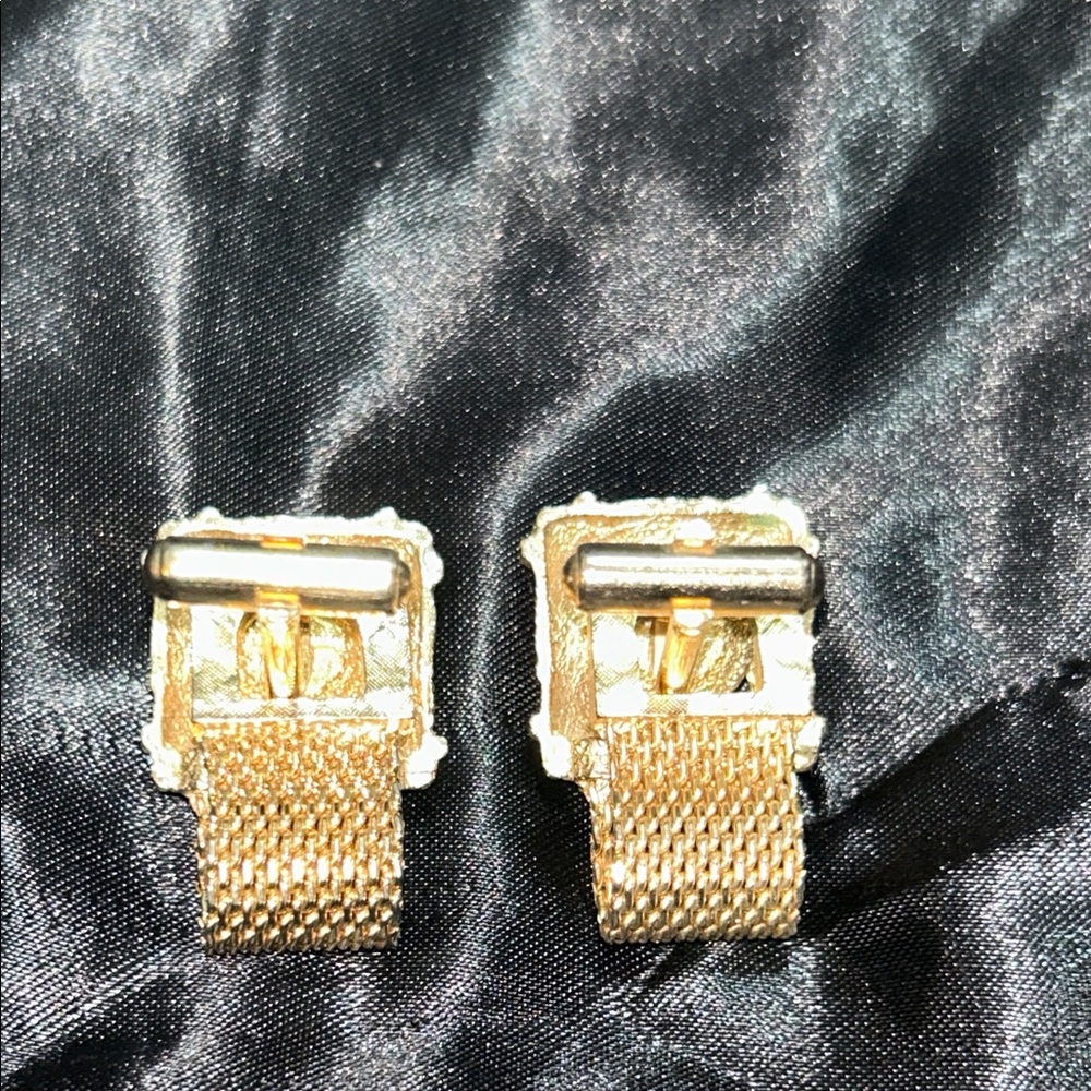 Elegant Gold Tone Mesh With Blue Stones Cufflinks - Picture 2 of 4
